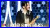 Awkwafina-Wins-Best-Actress-In-A-Musical-Or-Comedy-2020-Golden-Globes-01-dzgk