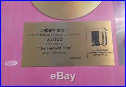 Cher DVD Gold Award The Farewell Tour 2004 goldene Schallplatte DVD Award