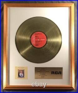 Dolly Parton Jolene LP Gold Non RIAA Record Award RCA Records To Dolly Parton