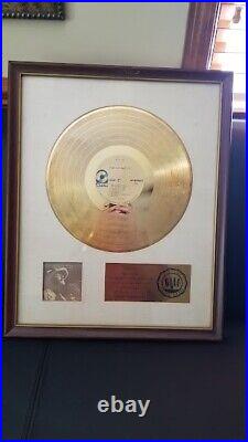 Donny Hathaway Live Riaa Gold Record Award Presented To Wea Chicago