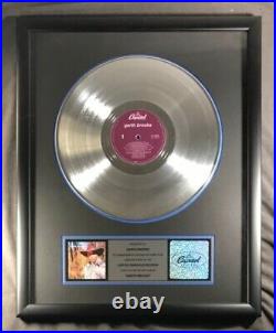 Garth Brooks (Debut) (Self Titled) LP Platinum Non RIAA Record Award SALE Garth Brooks (Debut) (Self Titled) LP Platinum Non RIAA Record Award SALE