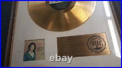 Loretta Lynn Don't Come Home' Riaa Gold Record Award Presented Decca Records
