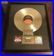 Metallica-Master-Of-Puppets-RIAA-Gold-Record-Award-01-iee