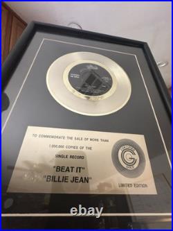 Michael Jackson BEAT IT Billie Jean 45 Single GOLD RECORD 1.000,000 Sold Award
