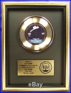 Michael Jackson Paul McCartney The Girl Is Mine 45 Gold RIAA Record Award Epic V