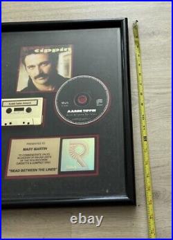 RARE AARON TIPPIN RIAA CERTIFIED FRAMED GOLD RECORD AWARD Read Between The Lines