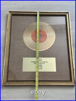 Rare Vintage DONNA FARGO Funn Face Framed Gold Record Award Non-RIAA