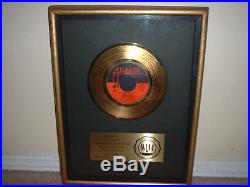 Roberta Flack Riaa Gold Record Award 45 The Closer I Get To You