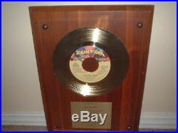 STAPLE SINGERS GOLD RECORD AWARD 45 NON RIAA LETS DO IT AGAIN #1 Hit from 1975