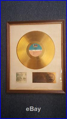 Stephen Stills Manassas Raven Riaa Gold Record Award Presented Wea Los Angeles