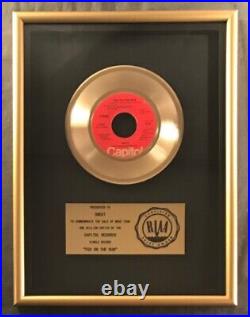 Sweet Fox On The Run 45 Gold RIAA Record Award Capitol Records To Sweet