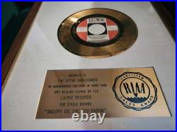 Vintage 1967 RIAA Gold Record Award Royal Guardsmen Snoopy vs. The Red Baron